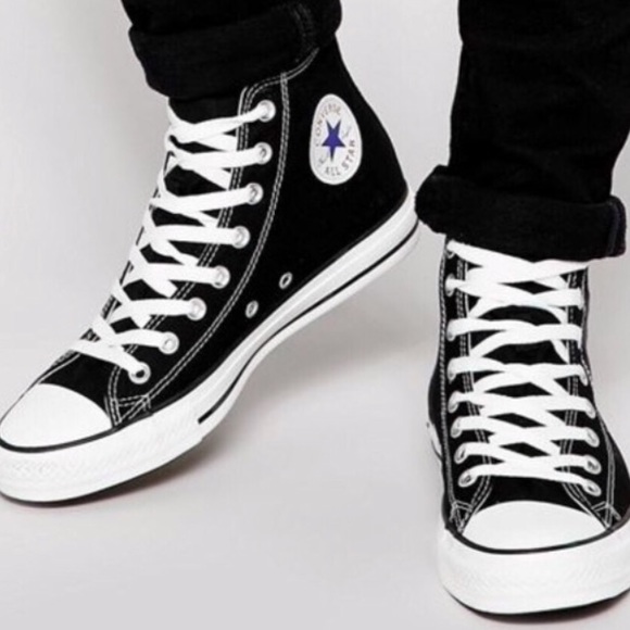 Converse Shoes - BEAUTIFUL HIGH TOP CONVERSE  ⭐️